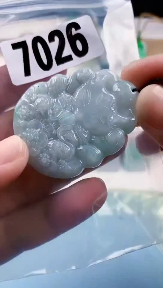 【闪购商品】翡翠挂件未镶嵌天然翡翠吊坠挂件