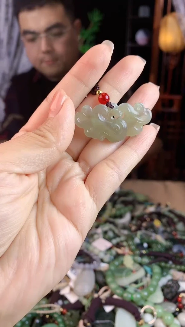 【闪购商品】和田玉挂件未镶嵌多样性发货拍一发一