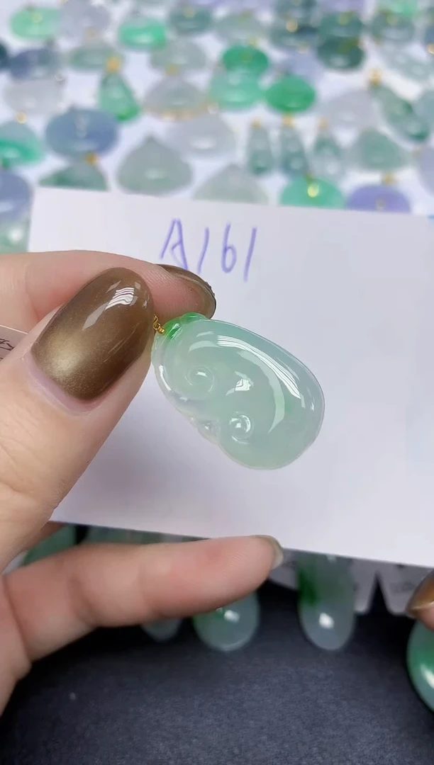 颈饰18K金镶嵌翡翠天然缅甸翡翠A货翡翠百元以上9元证书费自理