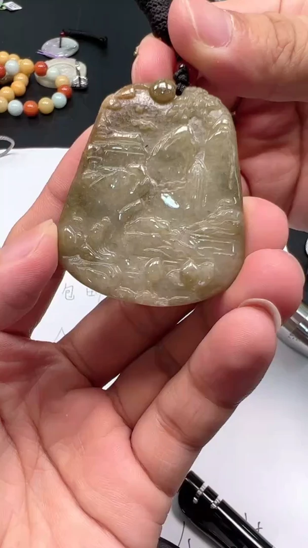 翡翠未镶嵌颈饰多样性发货，发其一