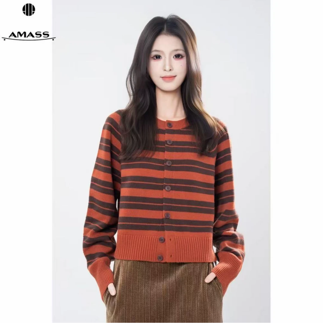 AMASS/阿玛施秋冬新款时尚韩系条纹撞色圆领针织开衫548033