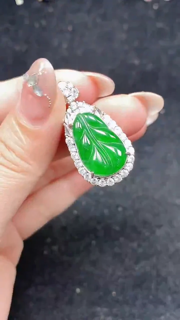 颈饰未镶嵌翡翠保A保真