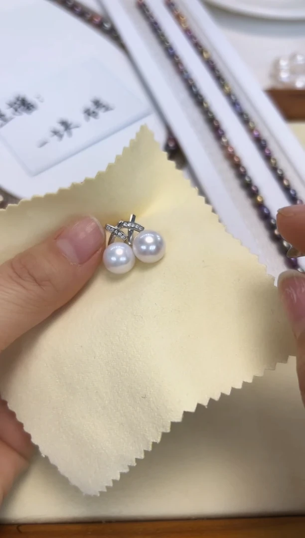 银S925镶嵌耳饰淡水珍珠白珠耳饰