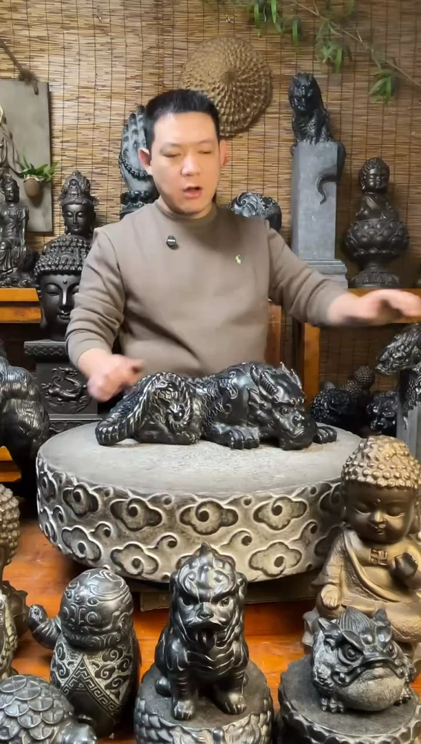 石材45趴吸水兽天然青石雕刻