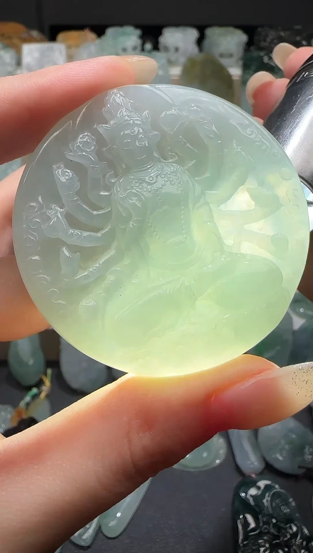 颈饰未镶嵌翡翠天然缅甸翡翠千手观音