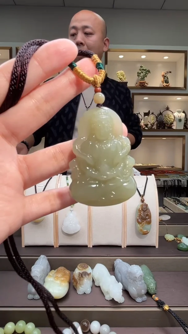 颈饰未镶嵌和田玉苏