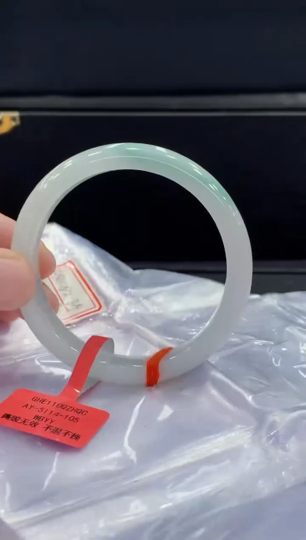 未镶嵌手镯翡翠翡翠手镯