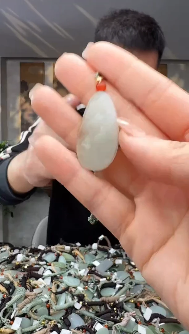 未镶嵌和田玉挂件拍一发一