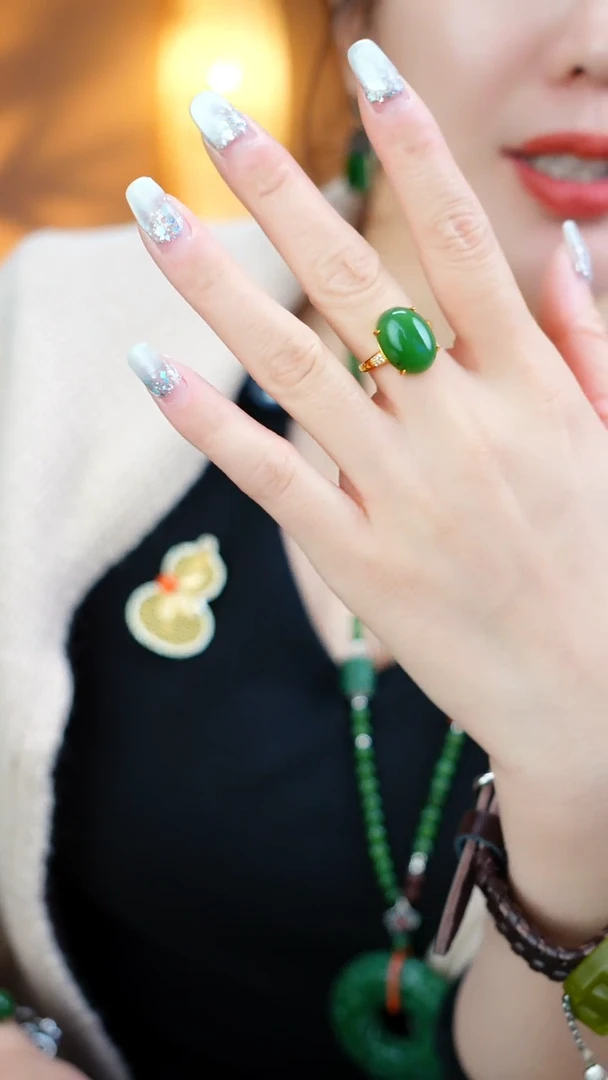 未镶嵌戒指和田玉（碧玉）元****创1