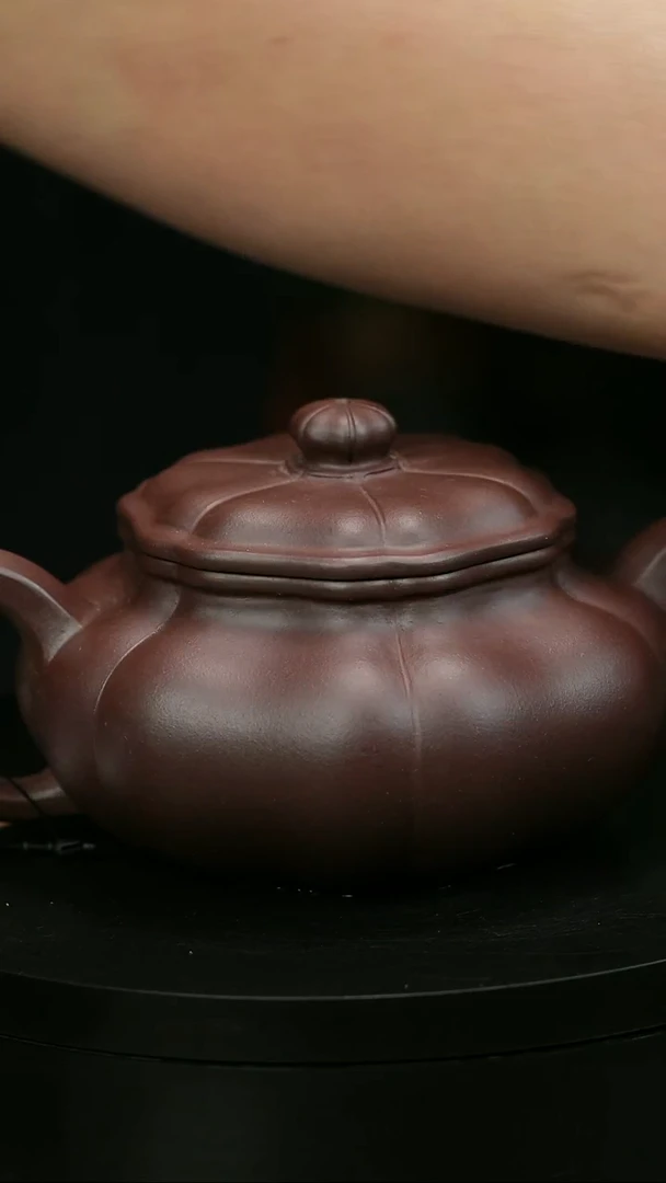 茶壶紫砂恭**财H2076筋纹葵仿古