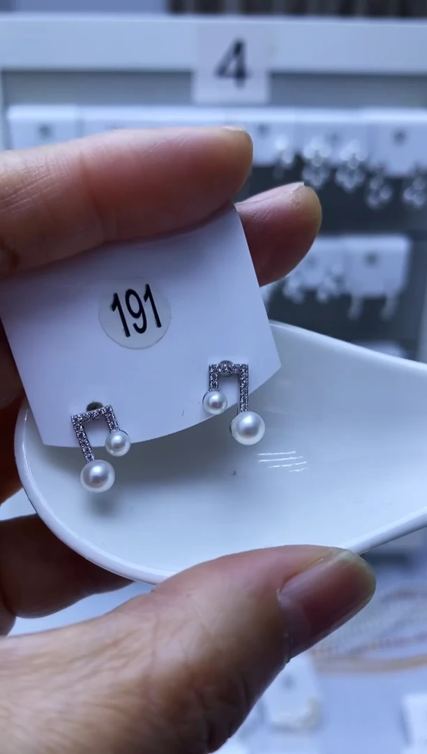 银S925镶嵌耳饰淡水珍珠191