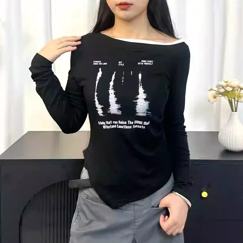 韩系高级感印花长袖t恤女2025早秋新款修身显瘦百搭斜肩打底上衣