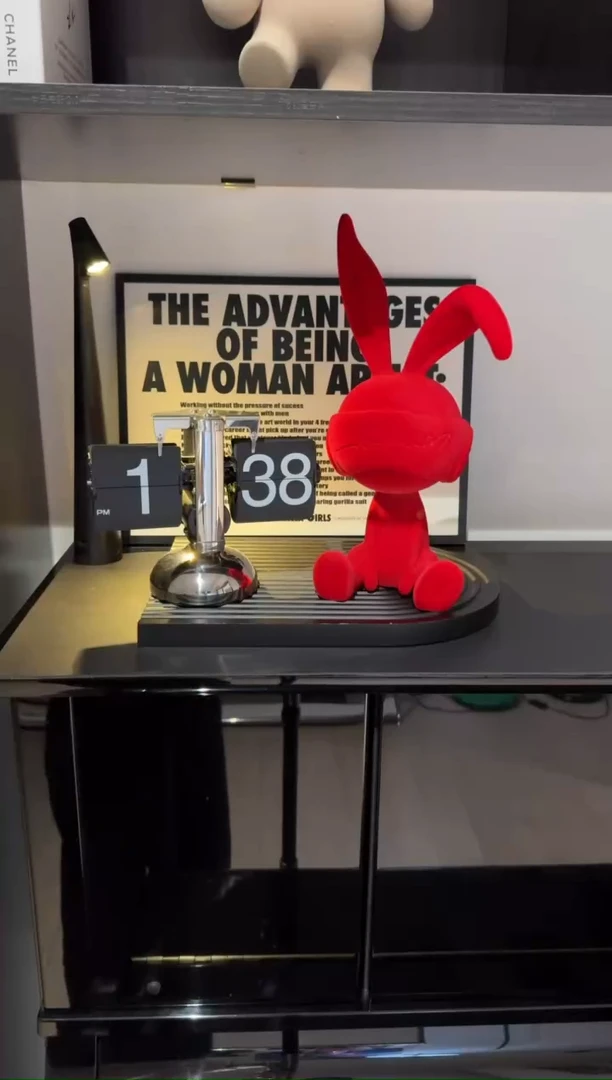 树脂|招牌兔子（红绿蓝色，可备注）+实木托盘+时钟 组合，赠送画