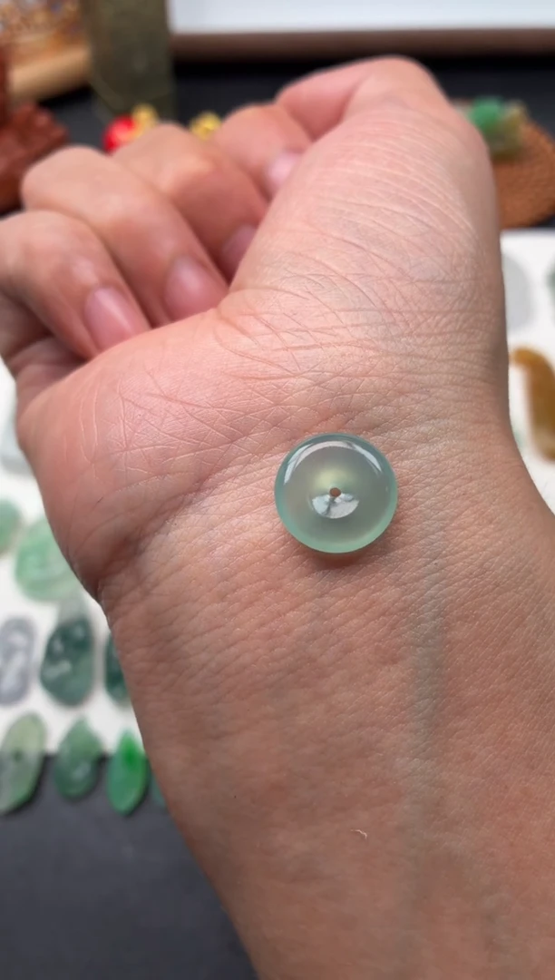 未镶嵌定制翡翠翡翠