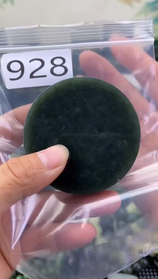 未镶嵌和田玉珠宝半成品镯芯