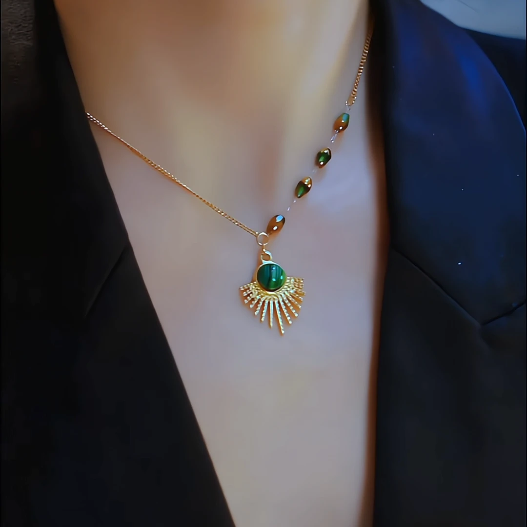 钛钢莫桑石项链 【孔雀尾】轻奢百搭锁骨链春夏新品项链女绿色复古