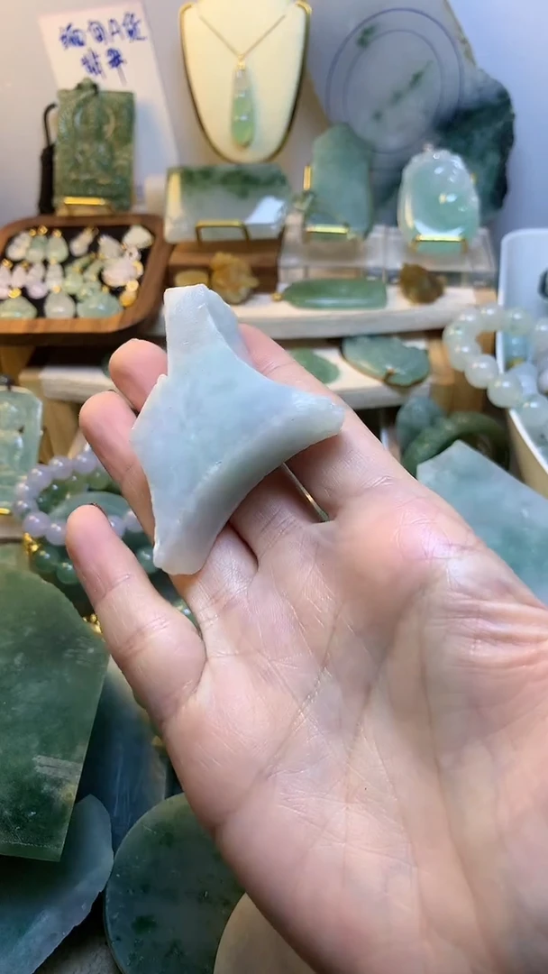 未镶嵌挂件翡翠缅甸A货翡翠,没有运费险,有纹有裂