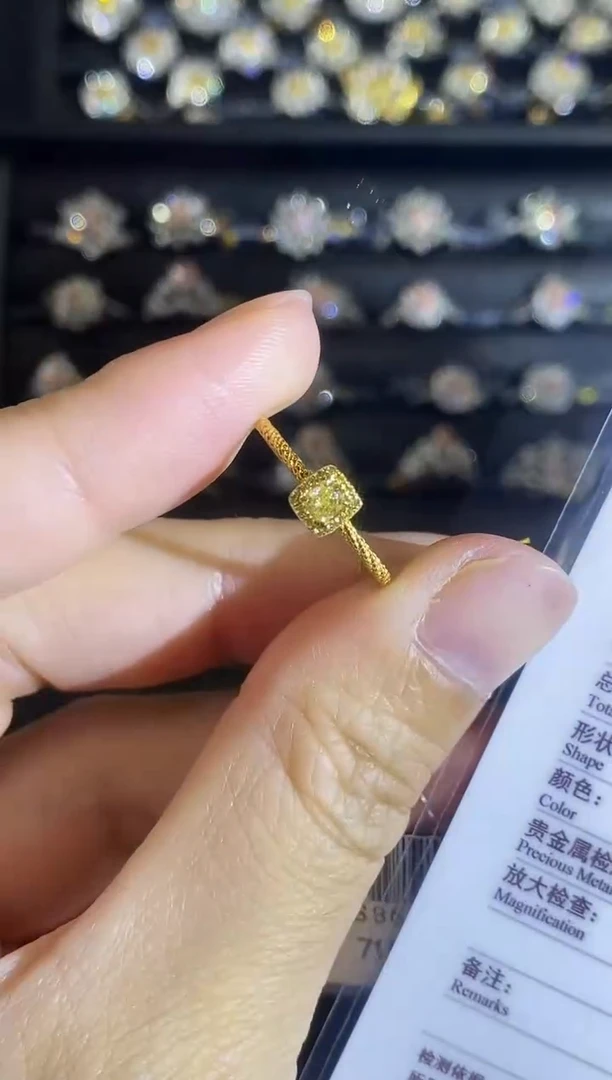 18K金镶嵌戒指钻石12