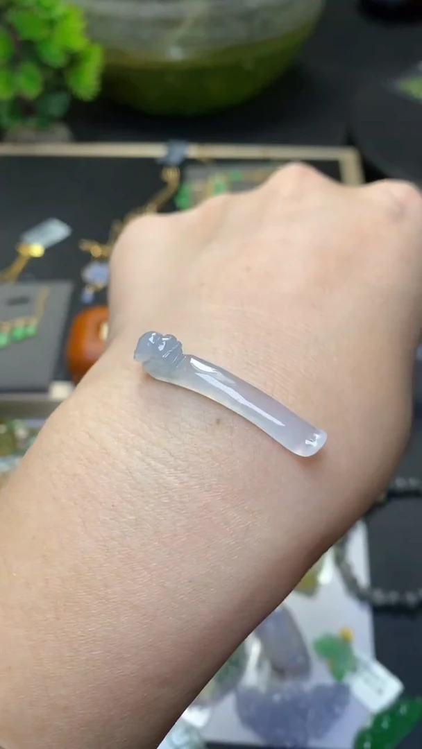 颈饰未镶嵌翡翠净货33238