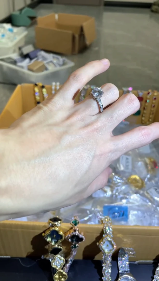 非金属无简约气质经典百搭款A031