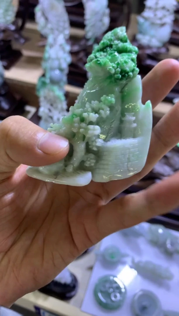 未镶嵌挂件翡翠落***情翡翠摆件