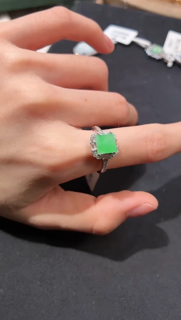 银S925镶嵌戒指翡翠戒指