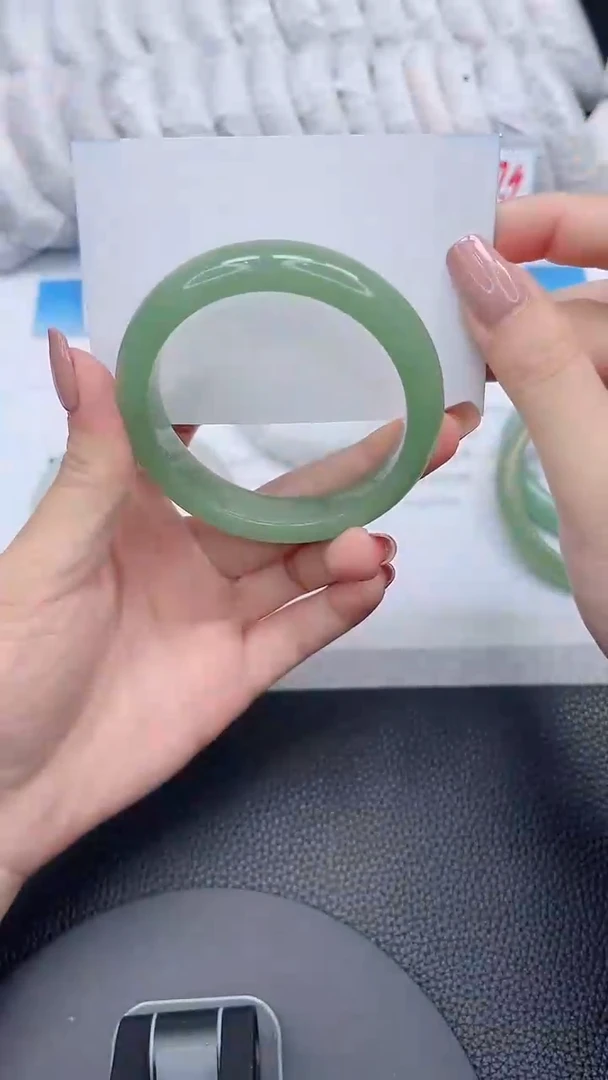 石英质玉手镯未镶嵌48-54.6