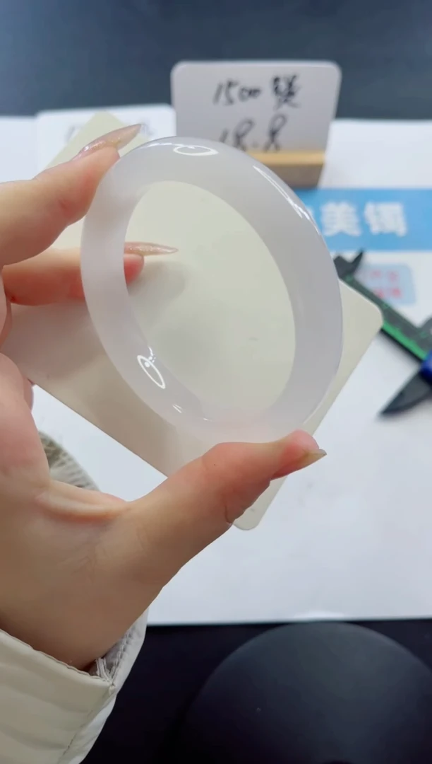 未镶嵌手镯石英质玉多样性发货A83-61