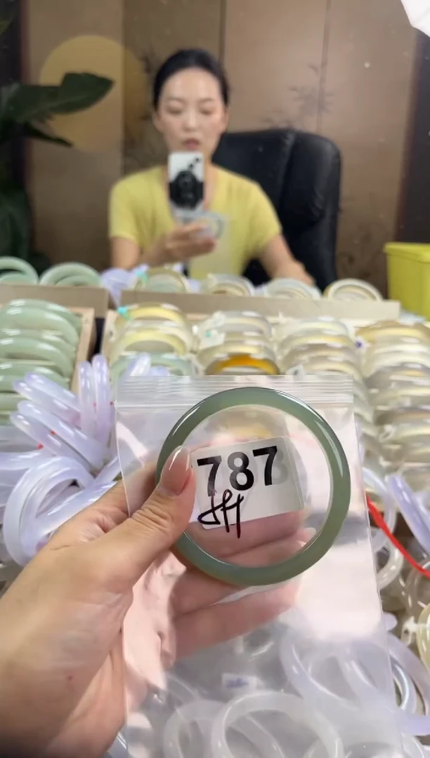 手镯玛瑙/玉髓未镶嵌787