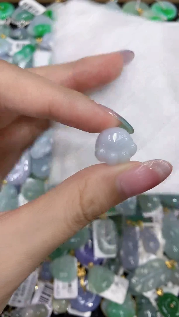 翡翠未镶嵌颈饰111111111111