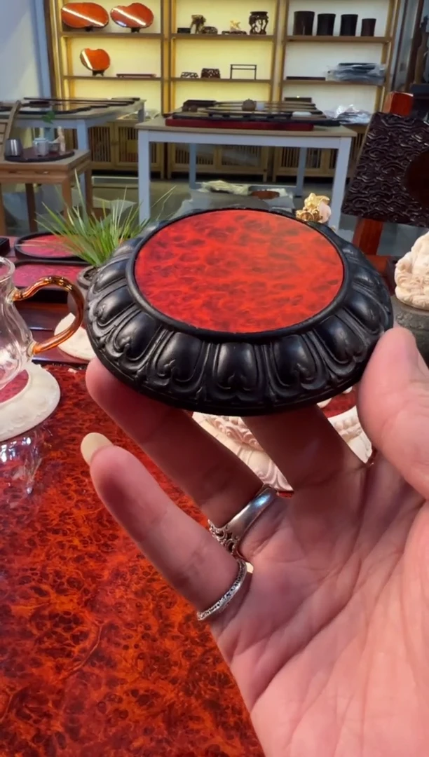 东非黑黄檀（紫光檀）（微瑕）9公分莲花壶承