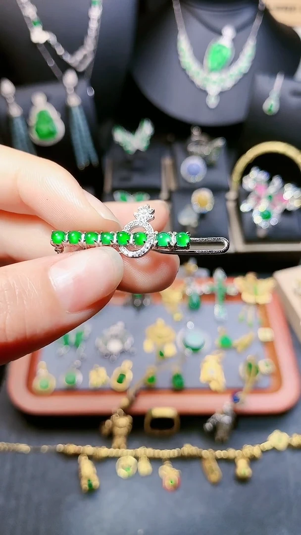 【闪购商品】翡翠耳饰未镶嵌发夹