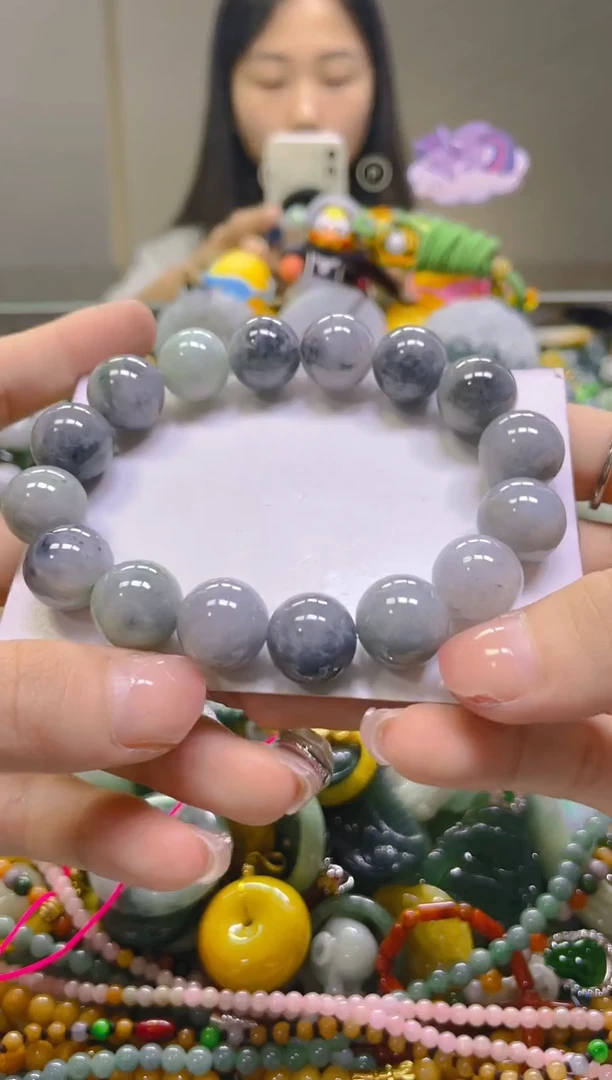 翡翠未镶嵌颈饰13MM/B/翡翠A货，一件也是批发价