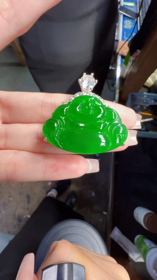 未镶嵌定制翡翠翡翠A货有轻微色差属于正常现象，佛公多样性发货1