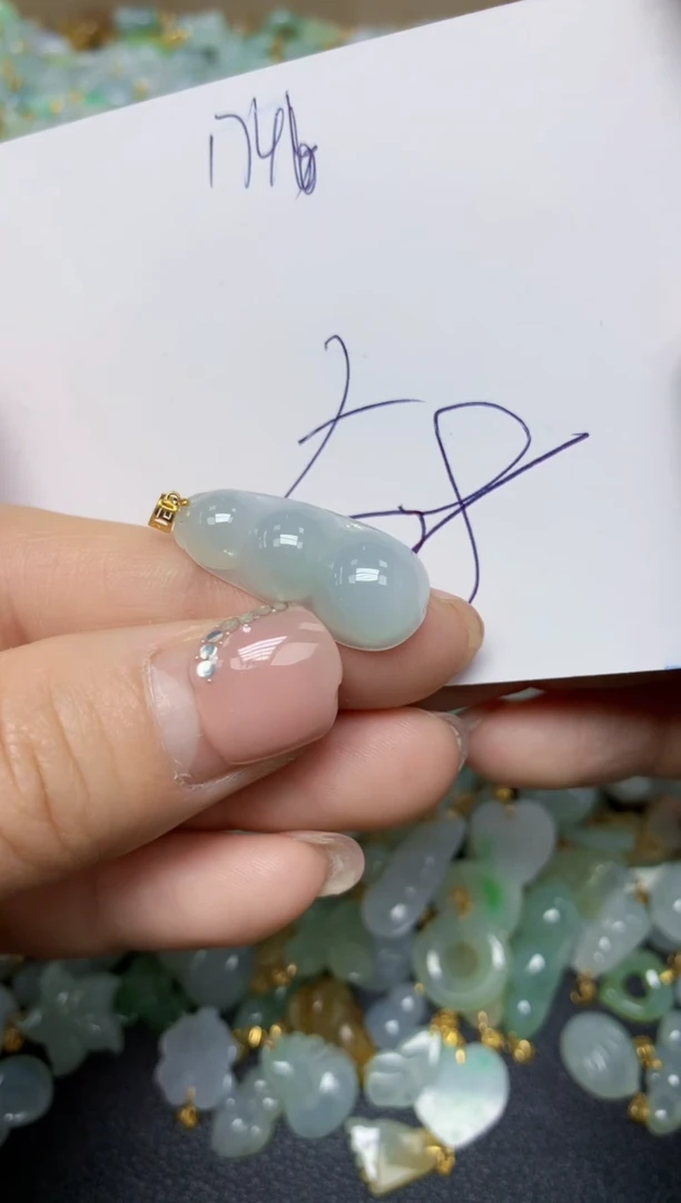 【闪购商品】翡翠挂件18K金镶嵌 天然翡翠A货