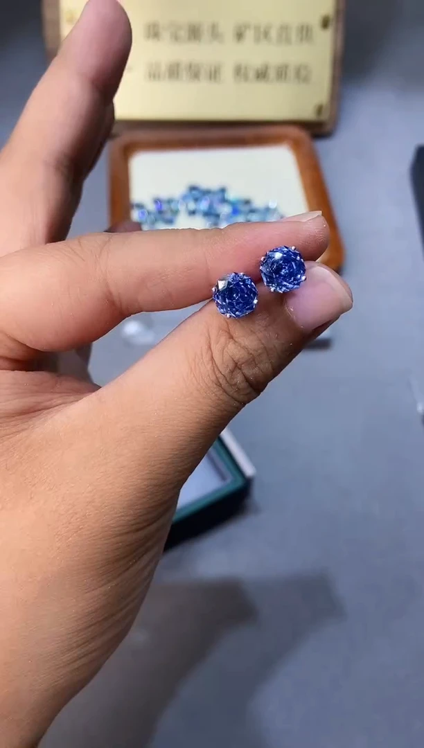 银S925镶嵌耳饰托帕石..........
