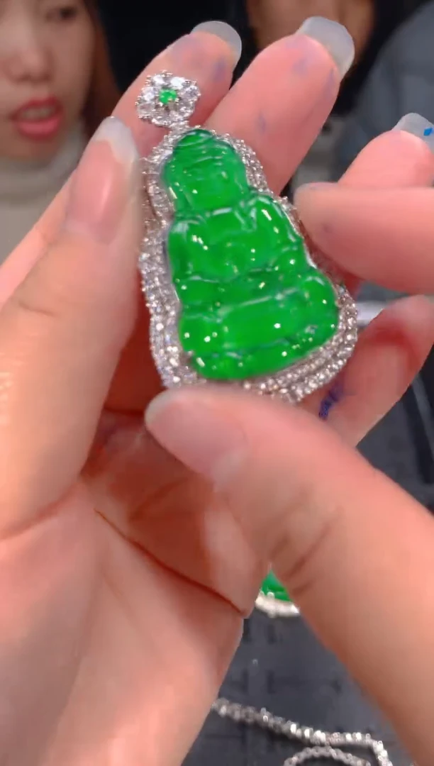 【闪购商品】定制翡翠未镶嵌90定制翡翠，多样性发货（发其一）