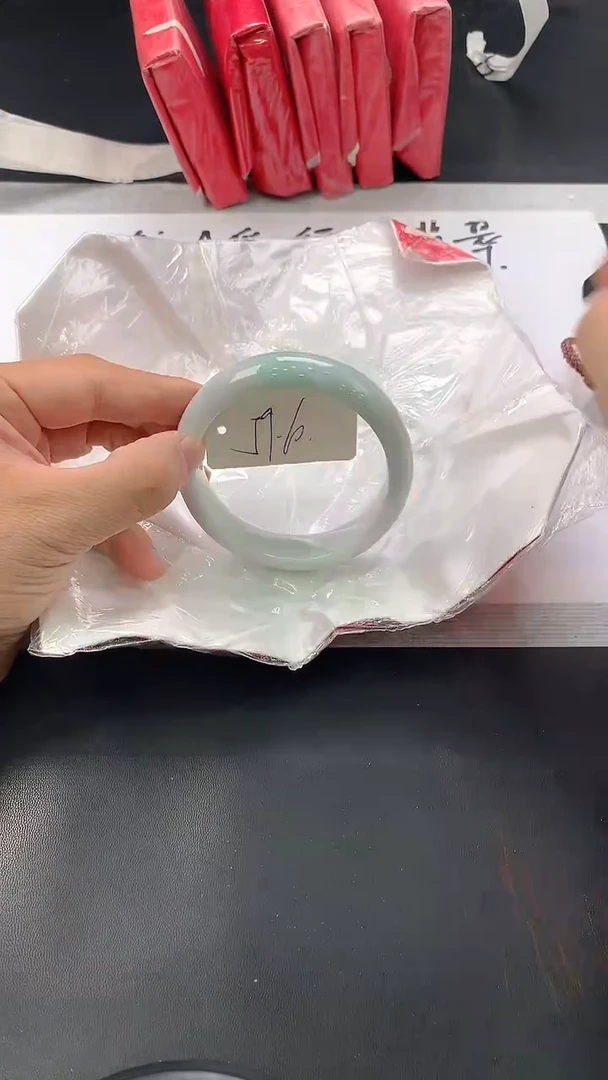 翡翠手镯未镶嵌207