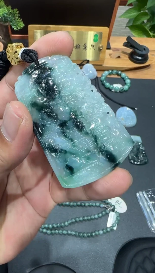 未镶嵌挂件翡翠A货翡翠多样性孤品