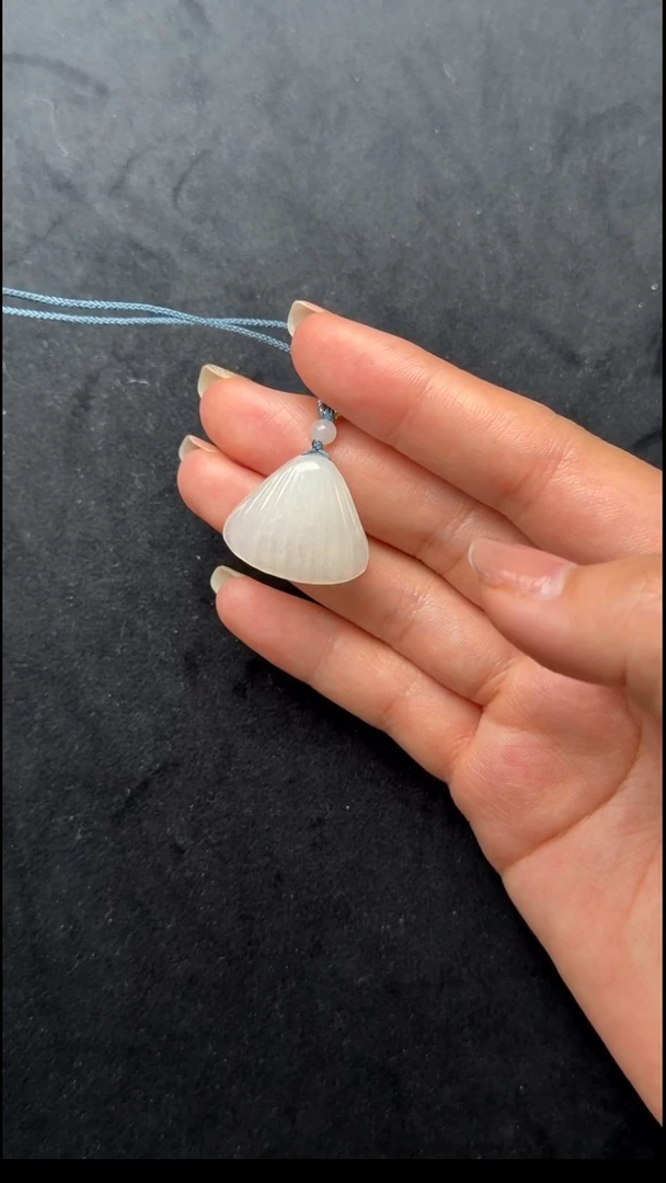 颈饰未镶嵌和田玉029-白玉掌上明珠吊坠-20*23*11mm-N2445-1231