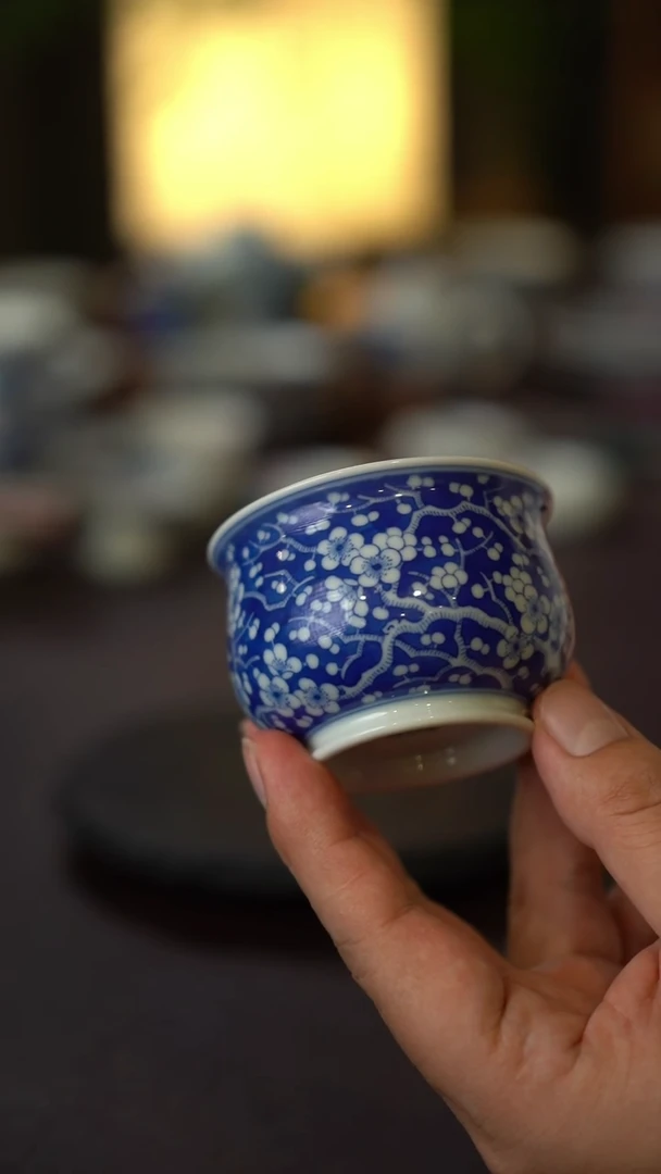 景德镇全手工手绘冰梅纹炉式杯