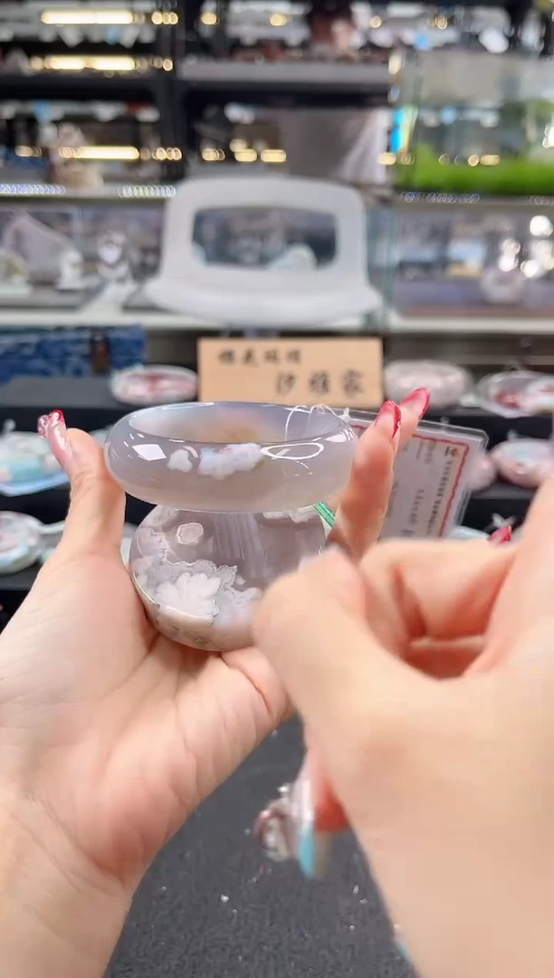 未镶嵌手镯石英质玉瑾圈口（赠品镯心）