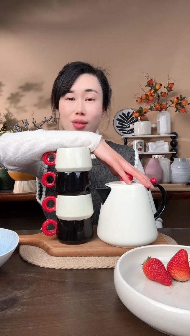 【闪购商品】瓷片球球水壶+4杯套装微瑕