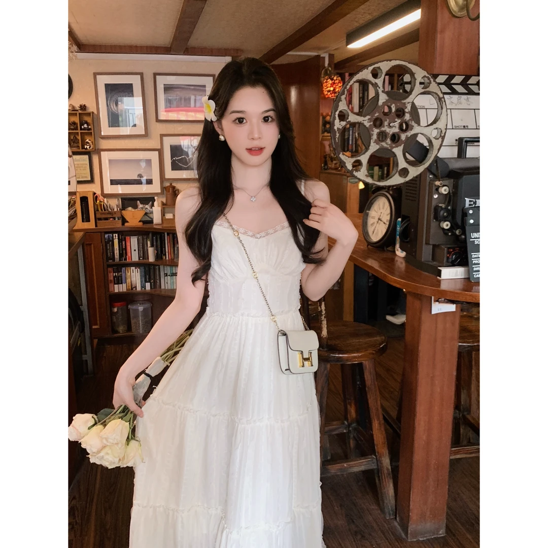 小奶盖 初恋感温柔风拼接蛋糕式蕾丝花边吊带裙绿色开衫 分开拍