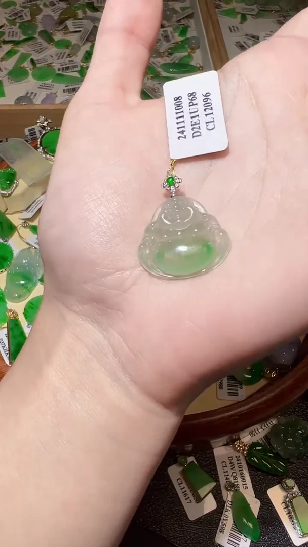 【闪购商品】翡翠颈饰18K金镶嵌我