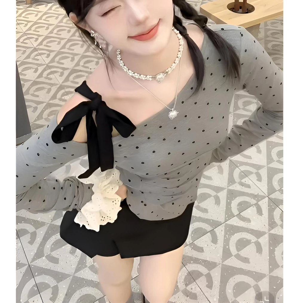 显瘦不规则波点露肩上衣设计感短款气质长袖洋气时尚修身百搭减龄