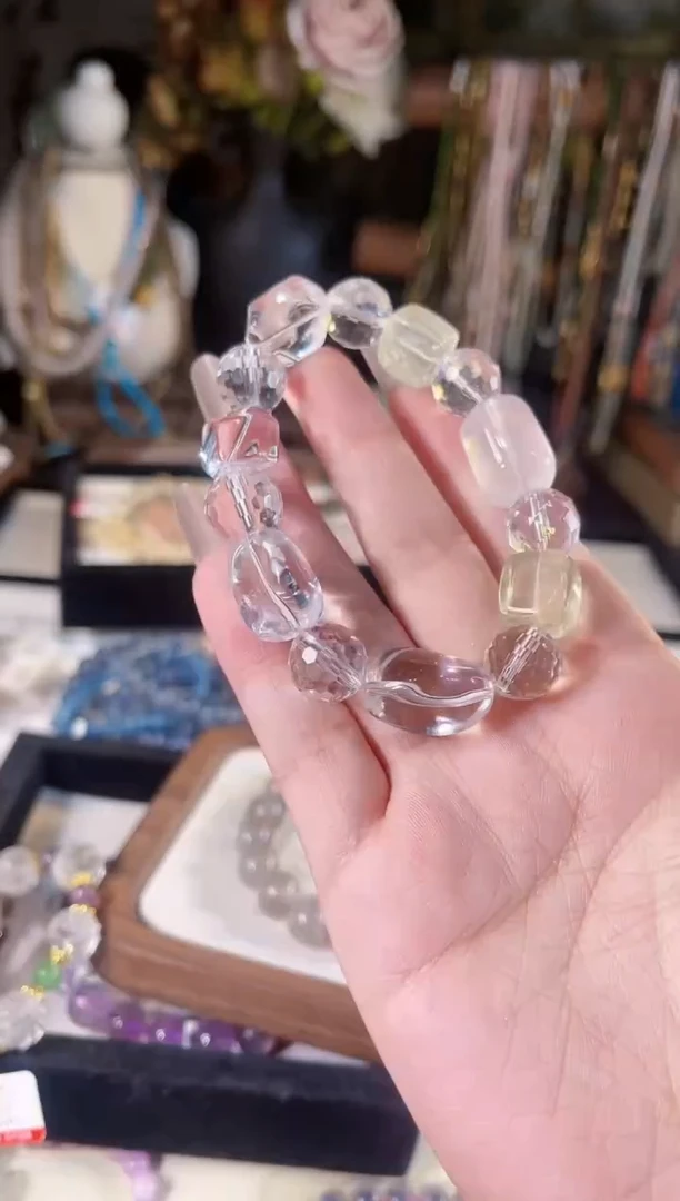 【闪购商品】水晶手链未镶嵌多样性发货其一