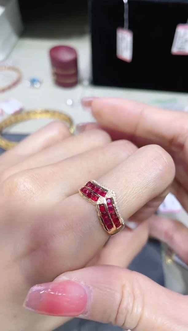 【闪购商品】红宝石戒指18K金镶嵌·