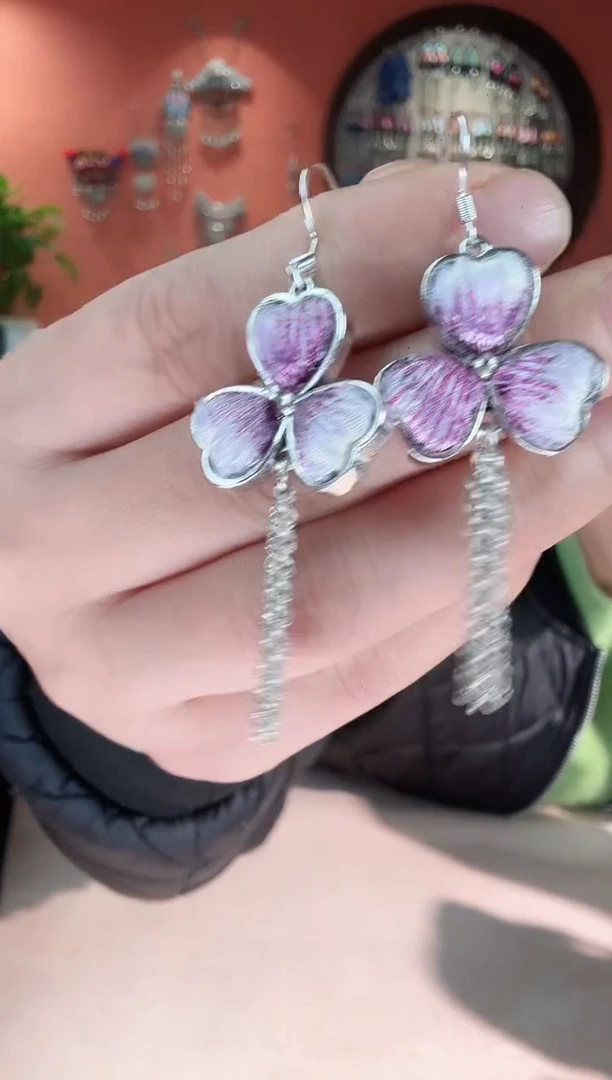 织绣苗银苗绣手工刺绣首饰49