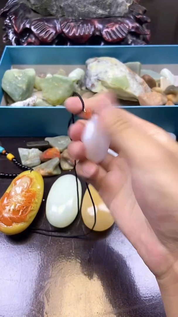 和田玉未镶嵌颈饰主播推荐！！主播推荐！！